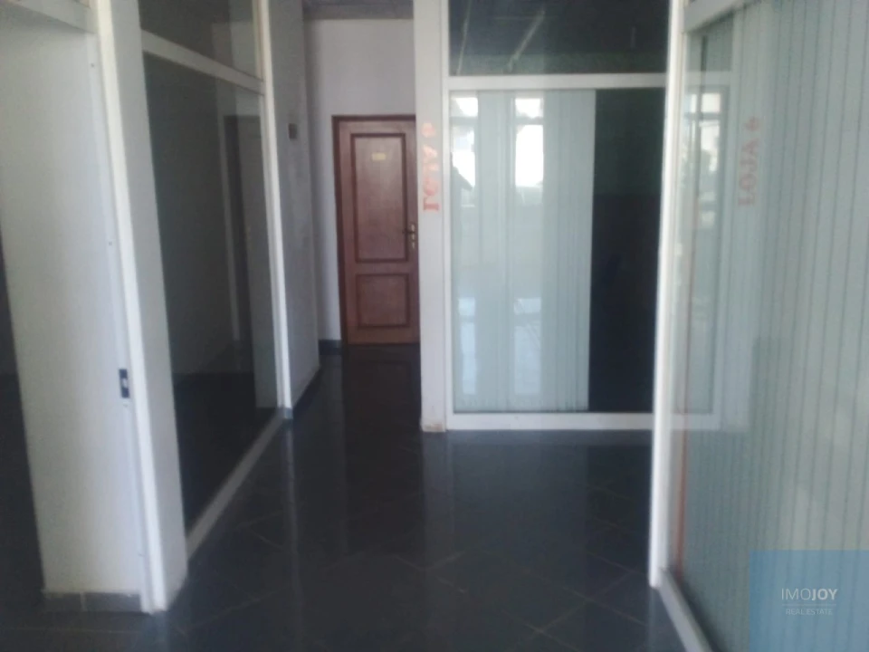 Loja para Venda em Samouco Foto 5