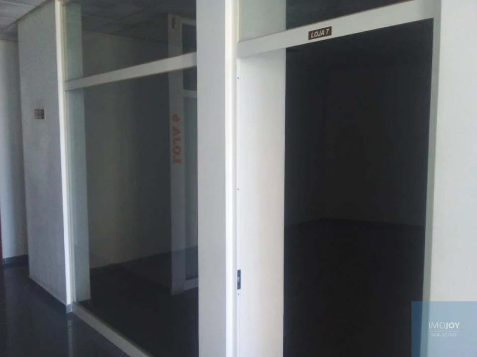Loja para Venda em Samouco Foto 15