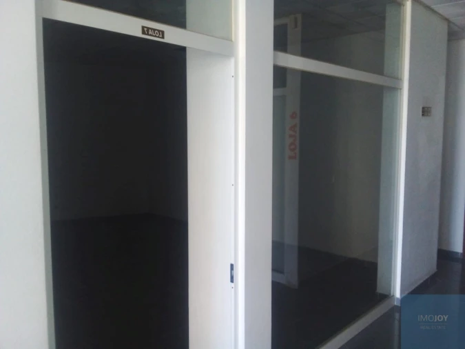 Loja para Venda em Samouco Foto 16