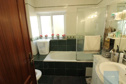 Apartamento T2 para Venda em Albufeira e Olhos de Água