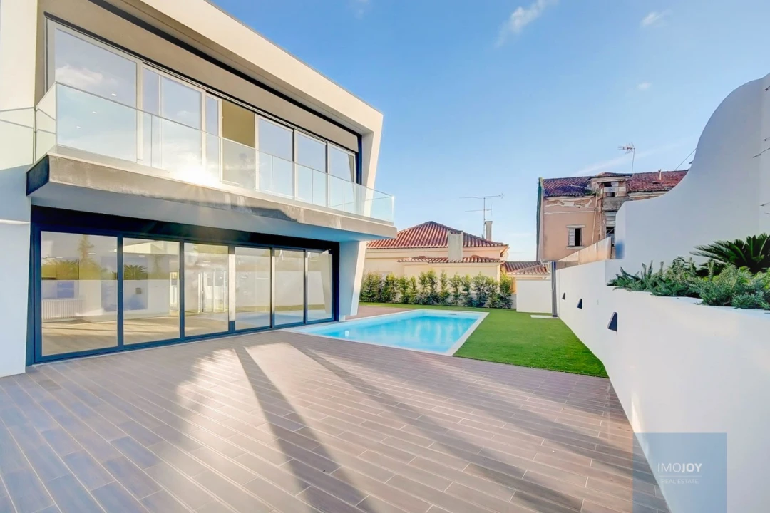 Moradia T4 para Venda em Carcavelos e Parede Foto 3