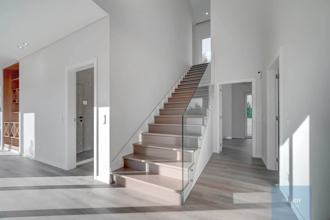 Moradia T4 para Venda em Carcavelos e Parede Foto 17