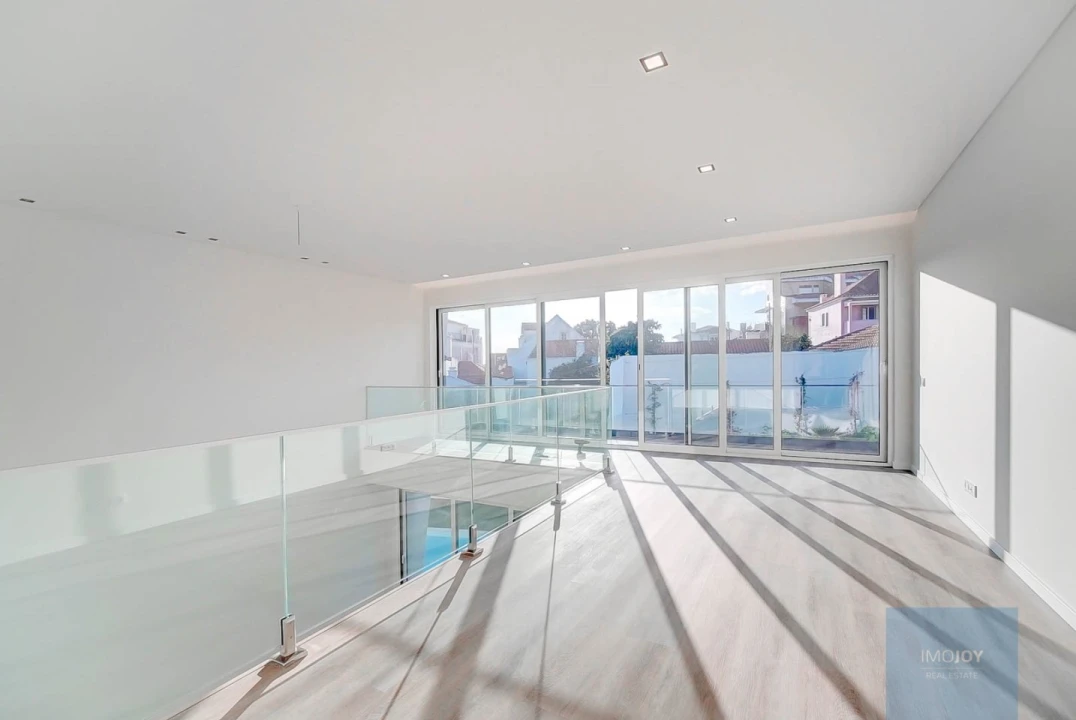 Moradia T4 para Venda em Carcavelos e Parede Foto 40