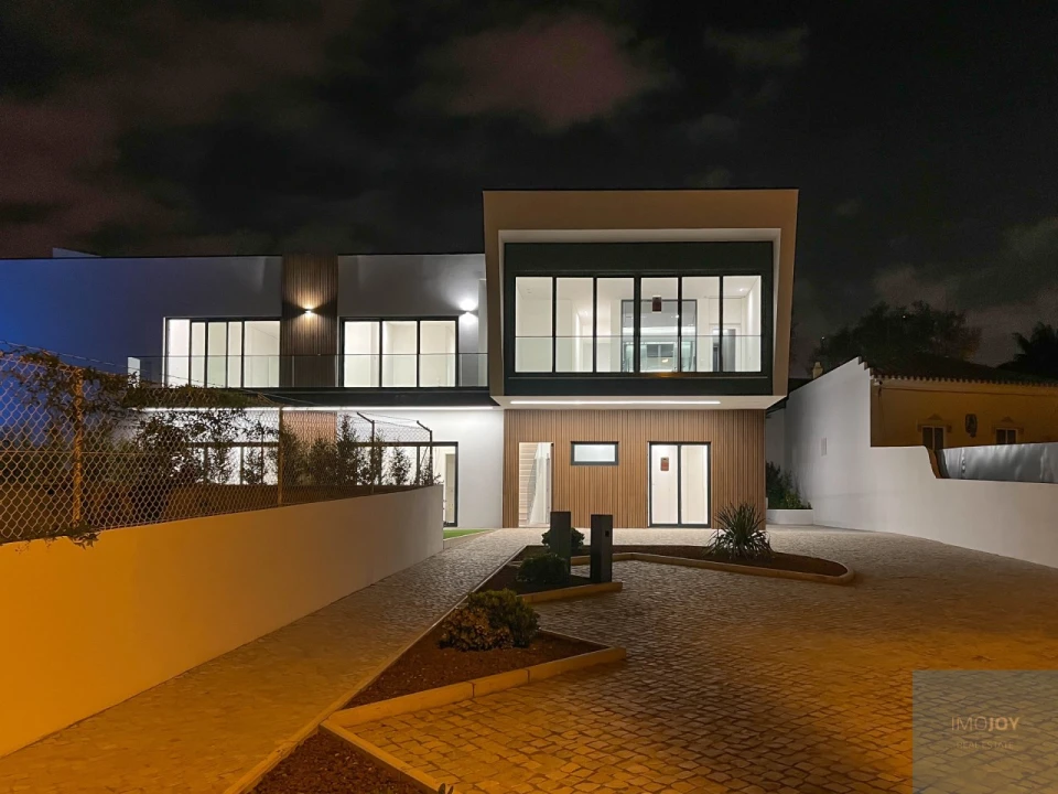 Moradia T4 para Venda em Carcavelos e Parede Foto 52