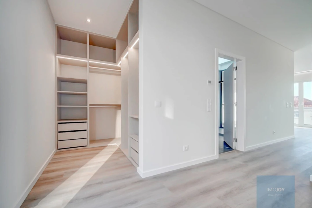 Moradia T4 para Venda em Carcavelos e Parede Foto 23