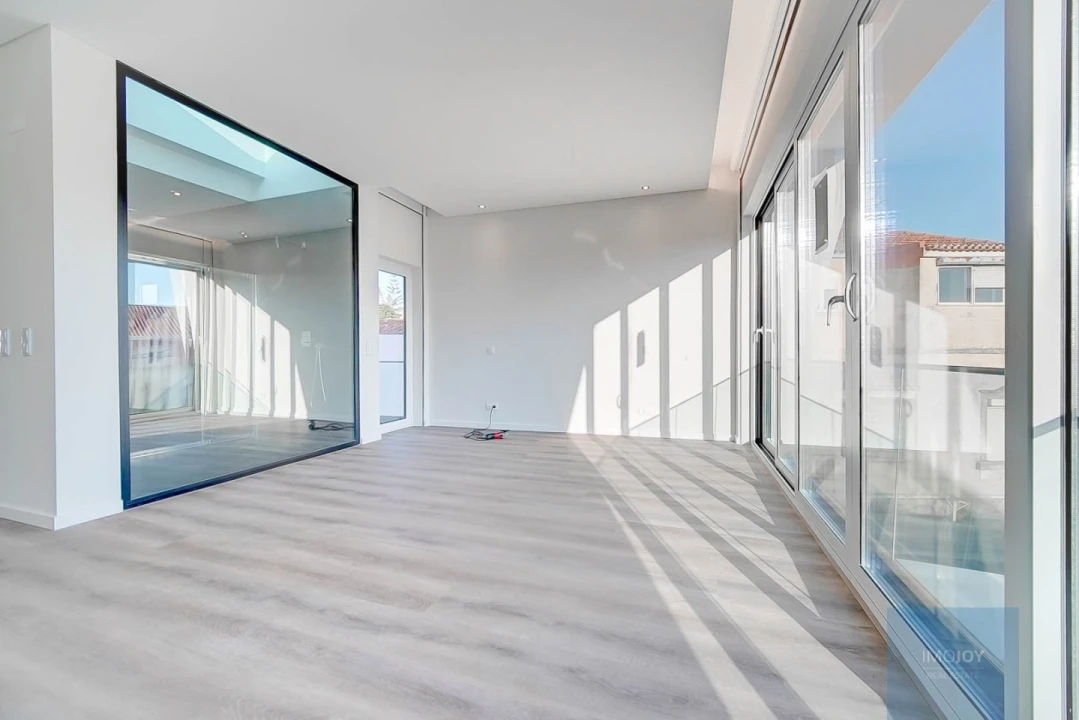 Moradia T4 para Venda em Carcavelos e Parede Foto 21