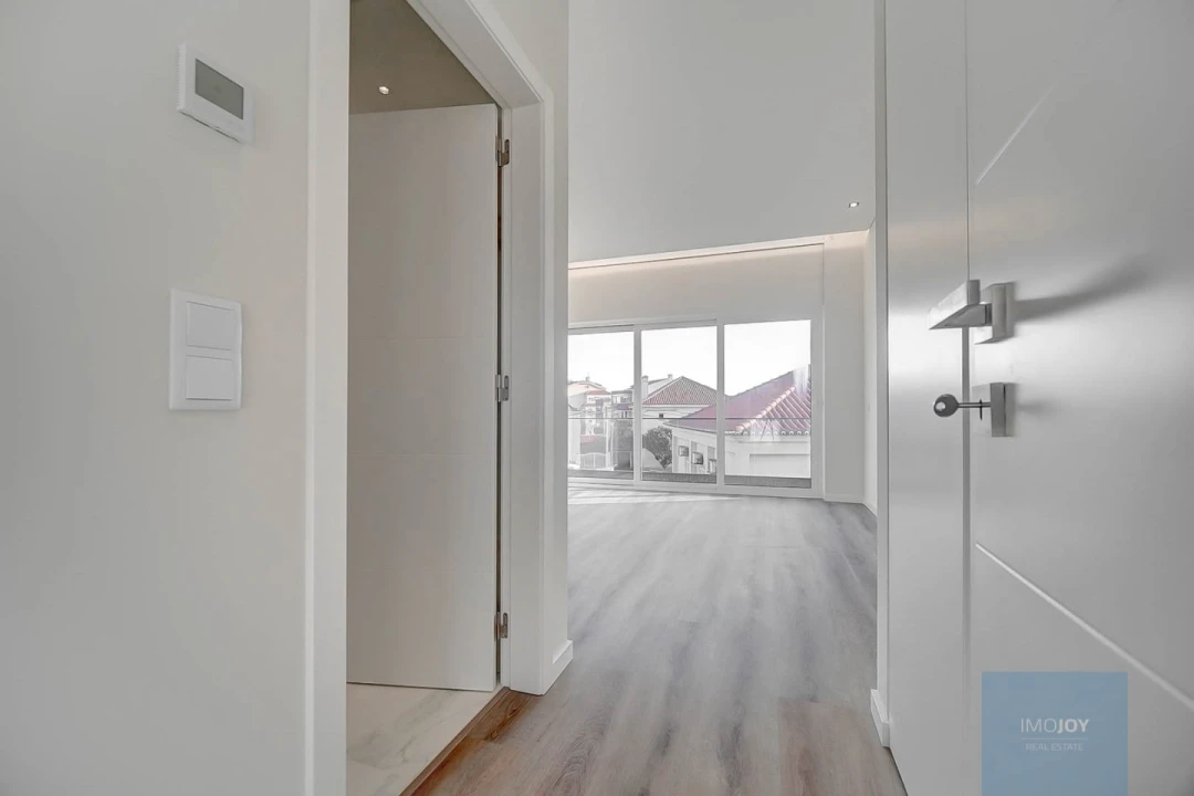 Moradia T4 para Venda em Carcavelos e Parede Foto 38