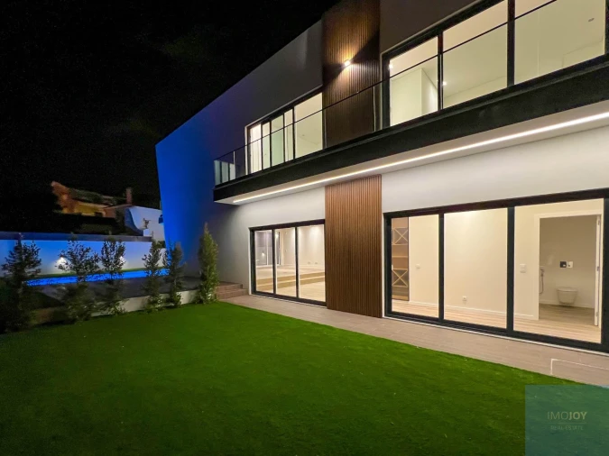 Moradia T4 para Venda em Carcavelos e Parede Foto 49