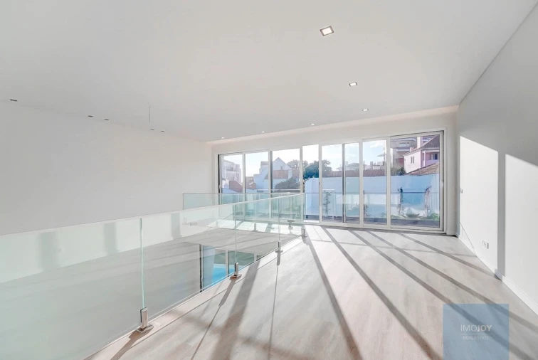 Moradia T4 para Venda em Carcavelos e Parede Foto 40