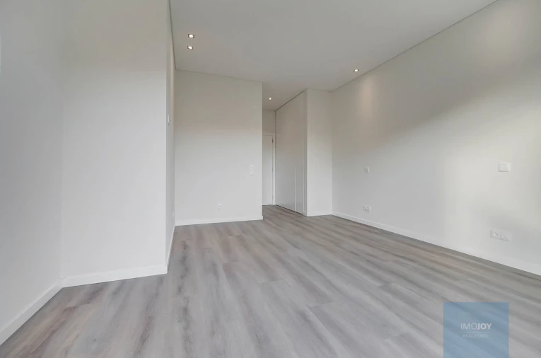 Moradia T4 para Venda em Carcavelos e Parede Foto 31