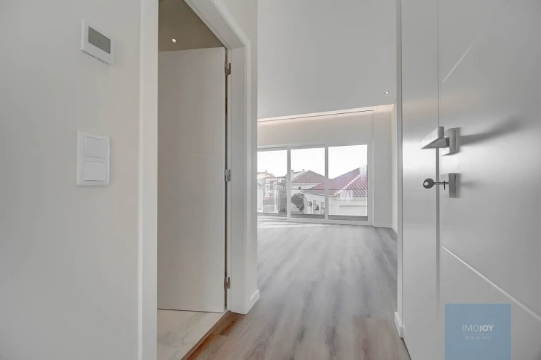 Moradia T4 para Venda em Carcavelos e Parede Foto 38