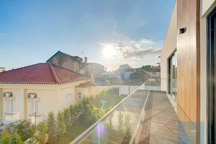 Moradia T4 para Venda em Carcavelos e Parede Foto 32