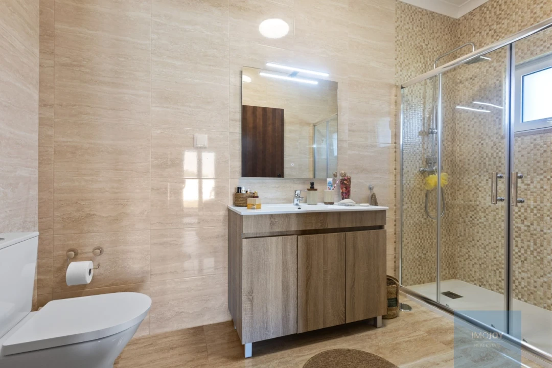 Moradia T4 para Venda em Alter do Chão Foto 18