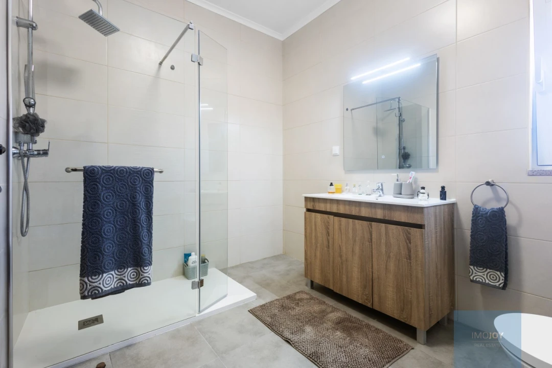 Moradia T4 para Venda em Alter do Chão Foto 17