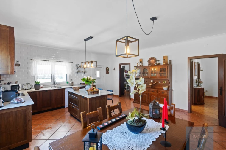 Moradia T4 para Venda em Alter do Chão Foto 8