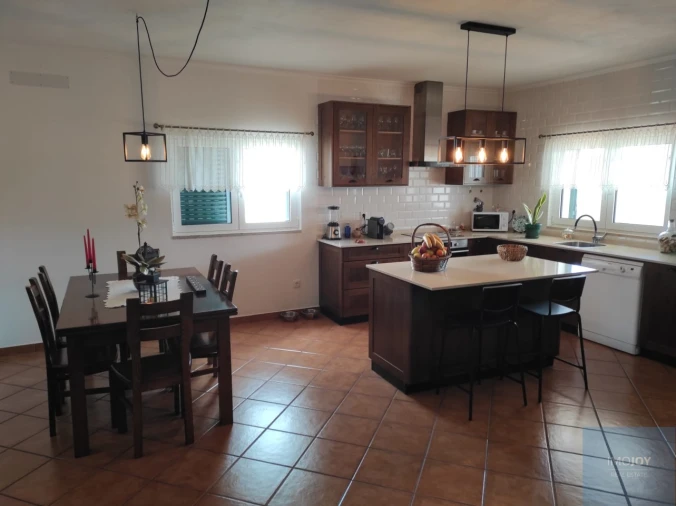 Moradia T4 para Venda em Alter do Chão Foto 9