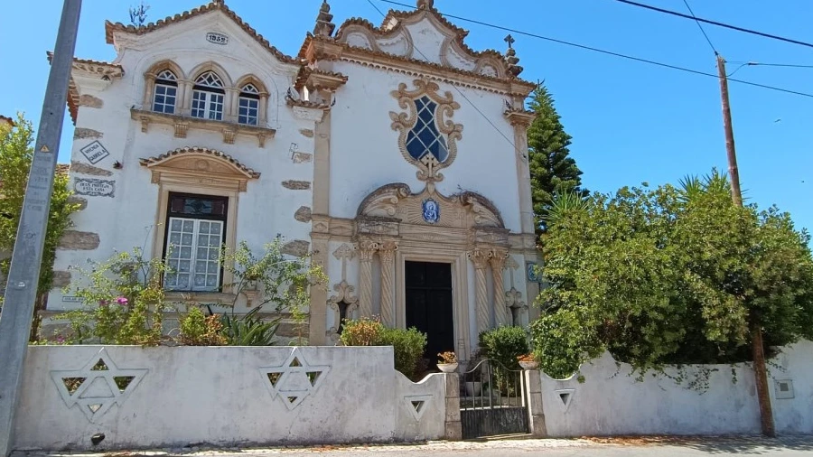 Moradia T6 para Venda em Juncal