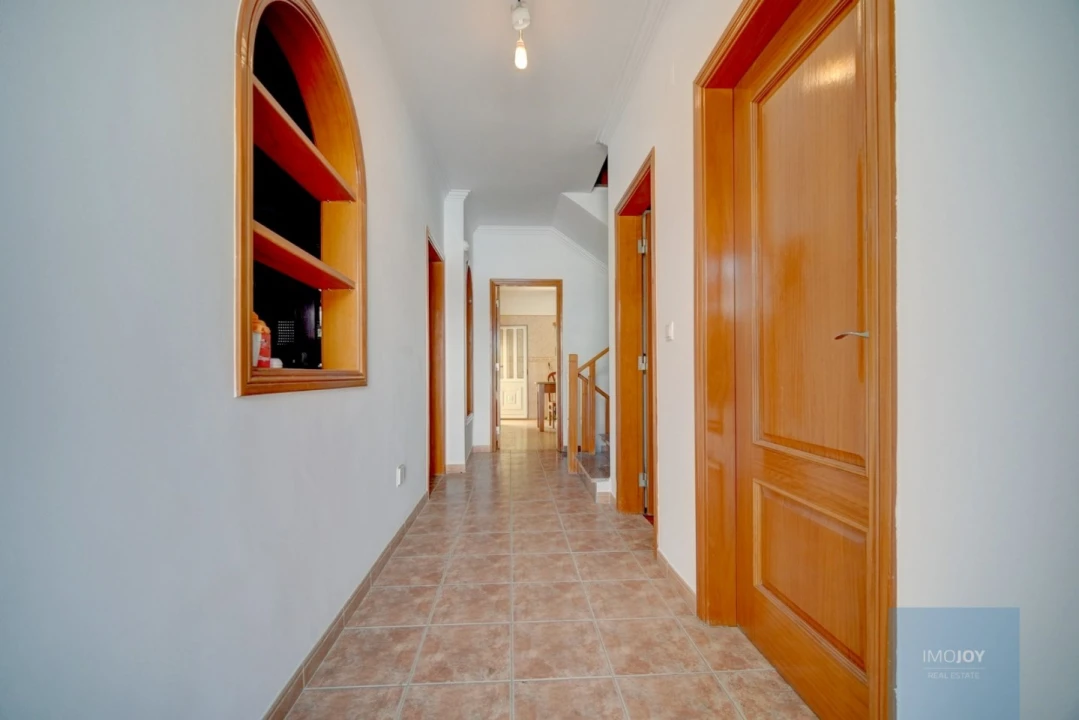 Moradia T5 para Venda em Corroios Foto 13