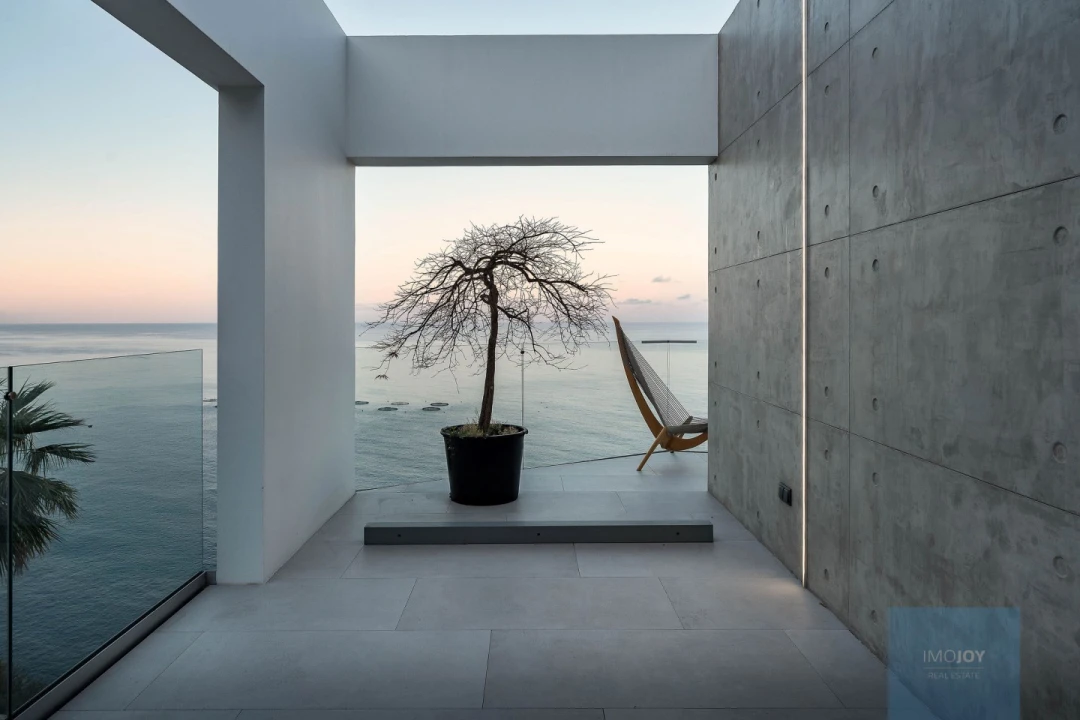 Moradia T3 para Venda em Arco da Calheta Foto 15