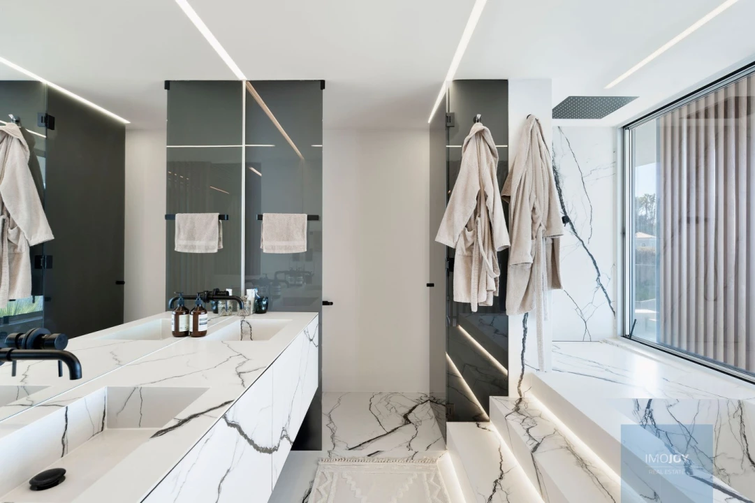 Moradia T3 para Venda em Arco da Calheta Foto 61