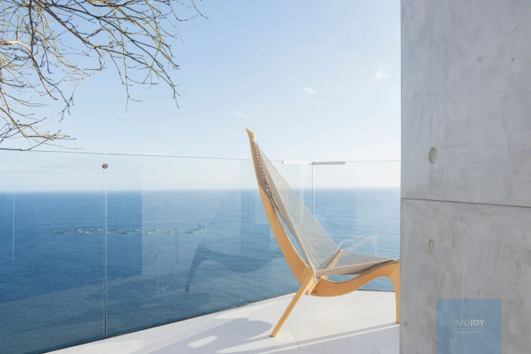 Moradia T3 para Venda em Arco da Calheta Foto 8