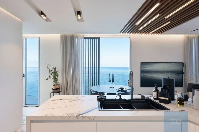 Moradia T3 para Venda em Arco da Calheta Foto 24