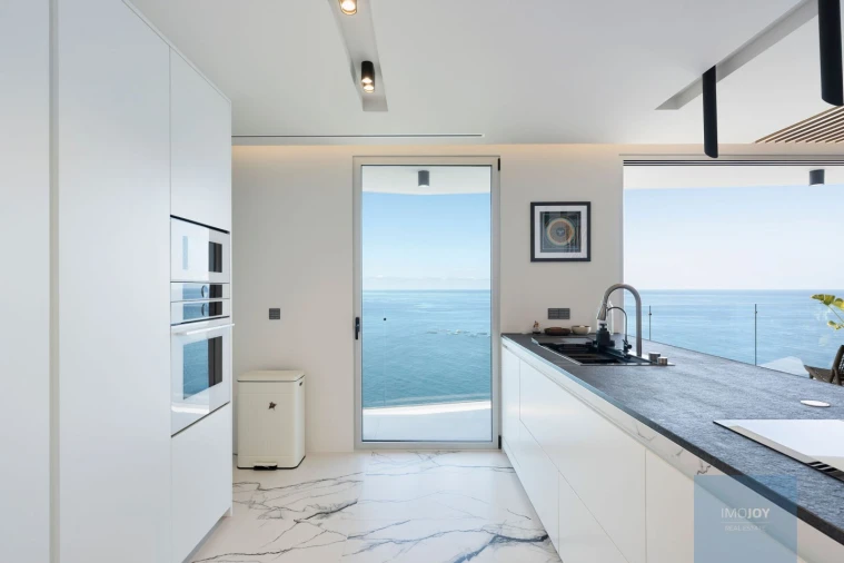 Moradia T3 para Venda em Arco da Calheta Foto 29