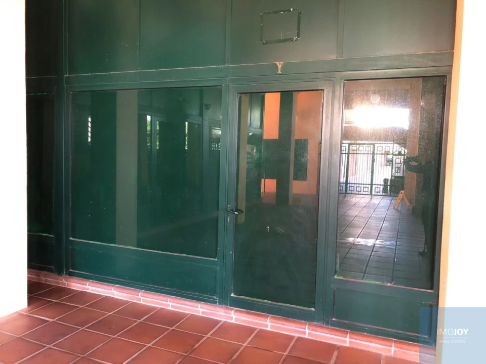 Loja para Venda em Quarteira Foto 10