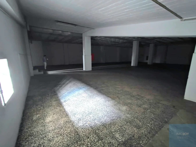 Armazém para Venda em Sacavém e Prior Velho Foto 9