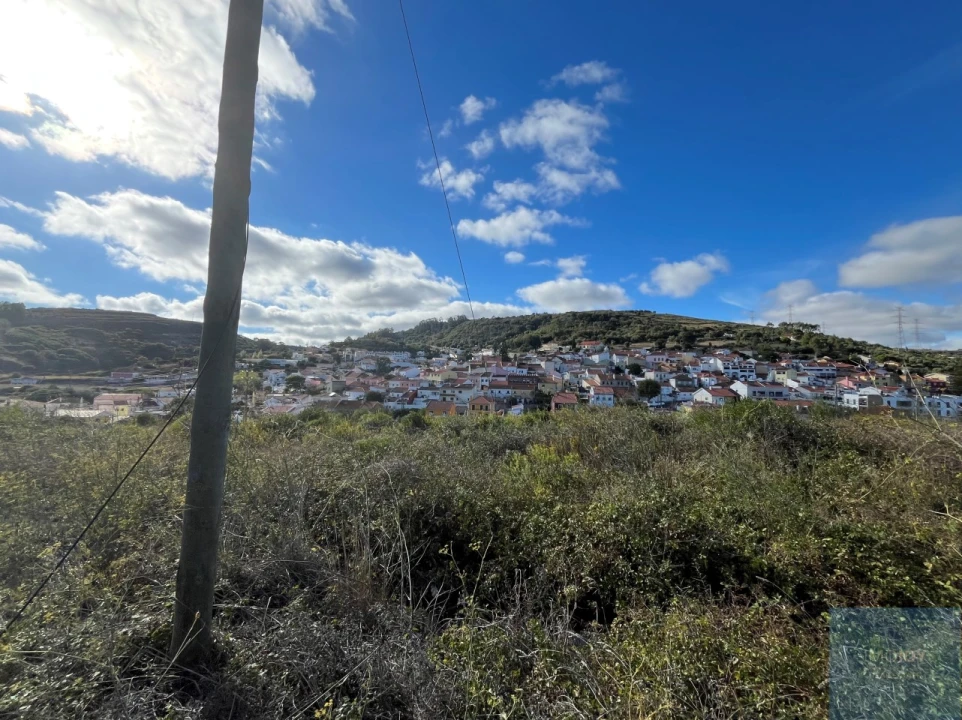 Terreno para Venda em Fanhões Foto 3