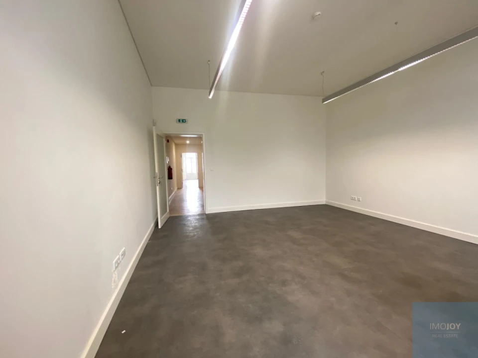 Prédio para Arrendamento em Cedofeita, Santo Ildefonso, Sé, Miragaia, São Nicolau e Vitória Foto 18