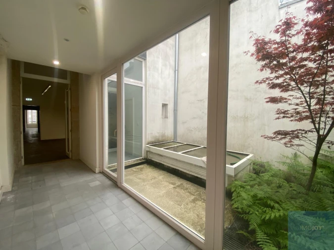 Prédio para Arrendamento em Cedofeita, Santo Ildefonso, Sé, Miragaia, São Nicolau e Vitória Foto 15