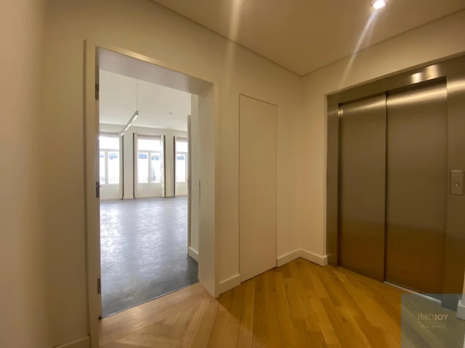 Prédio para Arrendamento em Cedofeita, Santo Ildefonso, Sé, Miragaia, São Nicolau e Vitória Foto 22