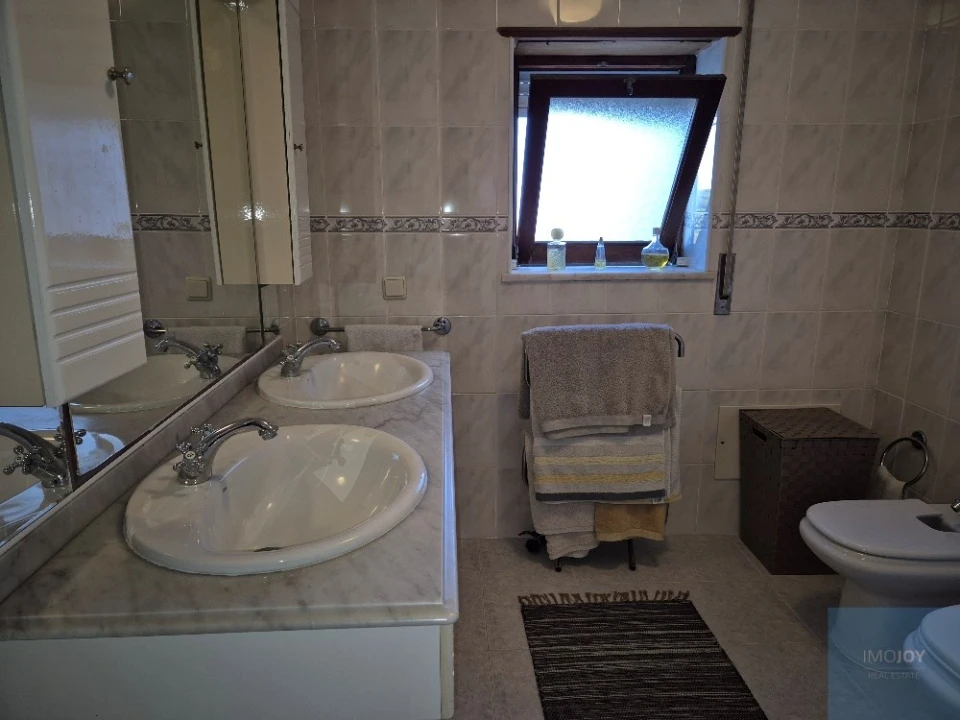 Moradia T2 para Venda em Alcabideche Foto 17