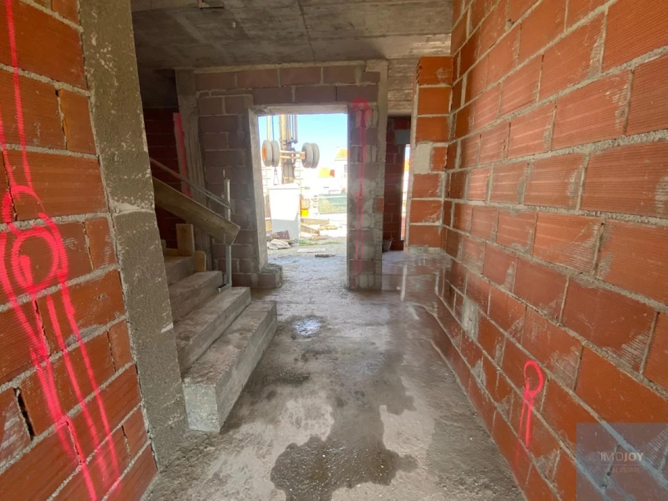 Moradia T4 para Venda em Atouguia da Baleia Foto 23