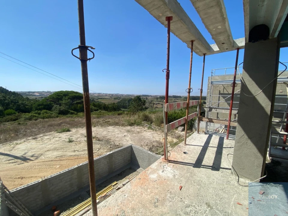 Moradia T4 para Venda em Atouguia da Baleia Foto 30