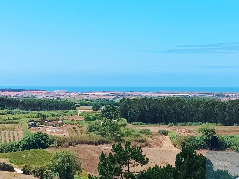 Moradia T4 para Venda em Atouguia da Baleia Foto 34