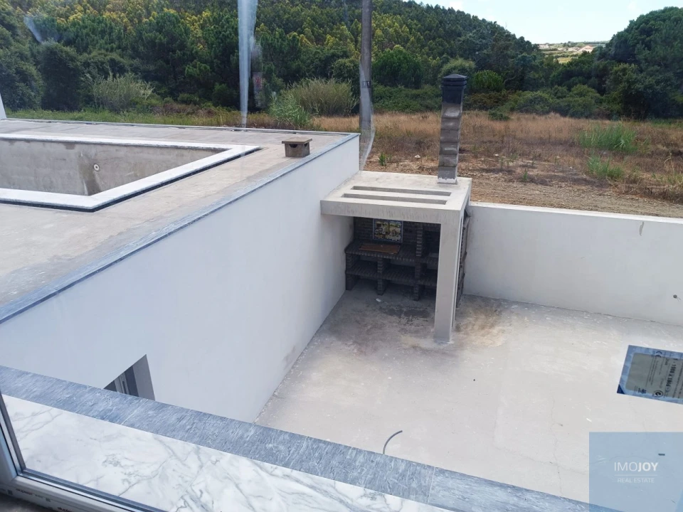 Moradia T4 para Venda em Atouguia da Baleia Foto 41