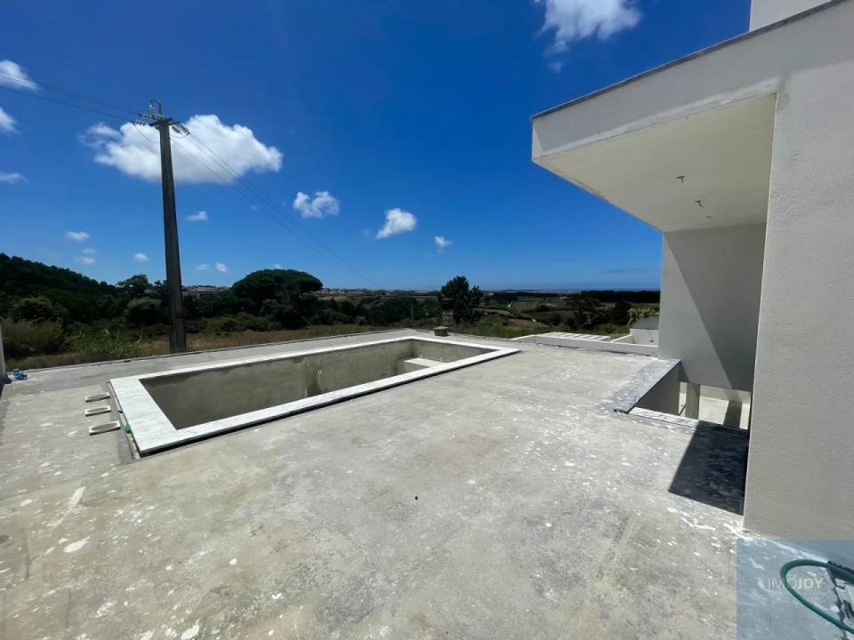 Moradia T4 para Venda em Atouguia da Baleia Foto 47