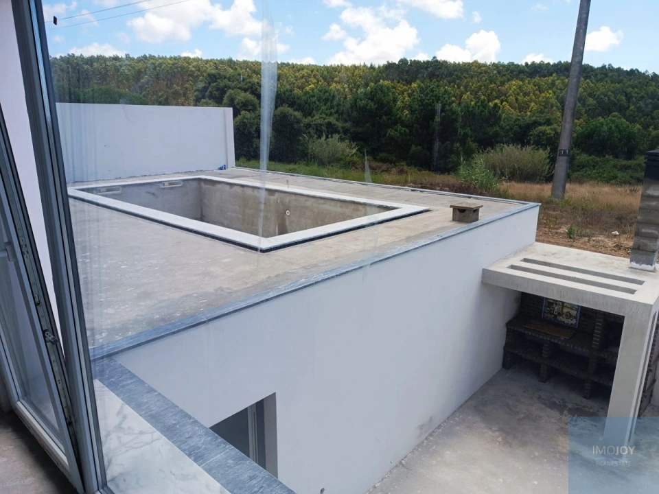 Moradia T4 para Venda em Atouguia da Baleia Foto 49