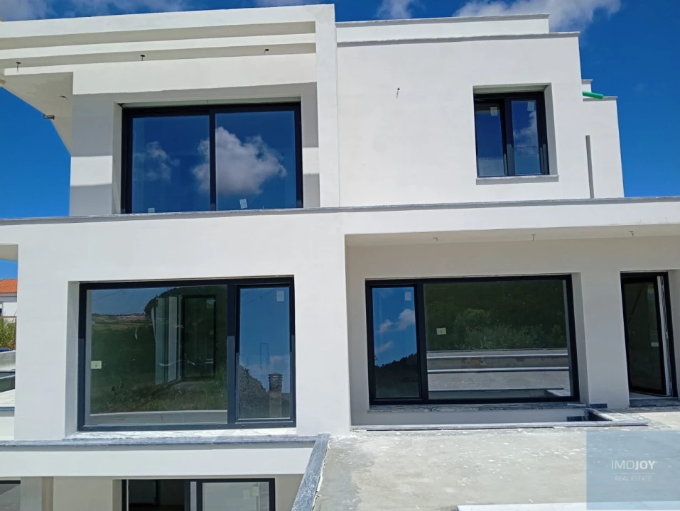 Moradia T4 para Venda em Atouguia da Baleia Foto 63