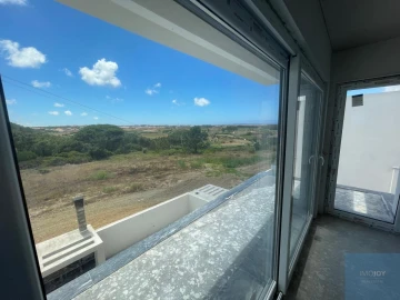 Moradia T4 para Venda em Atouguia da Baleia