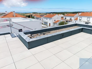 Moradia T4 para Venda em Atouguia da Baleia