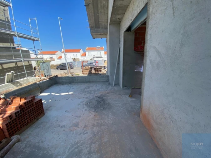 Moradia T4 para Venda em Atouguia da Baleia Foto 18