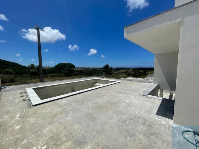 Moradia T4 para Venda em Atouguia da Baleia Foto 47