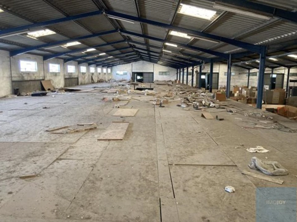 Armazém para Venda em Queluz e Belas Foto 3