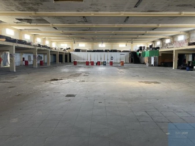 Armazém para Venda em Queluz e Belas Foto 1