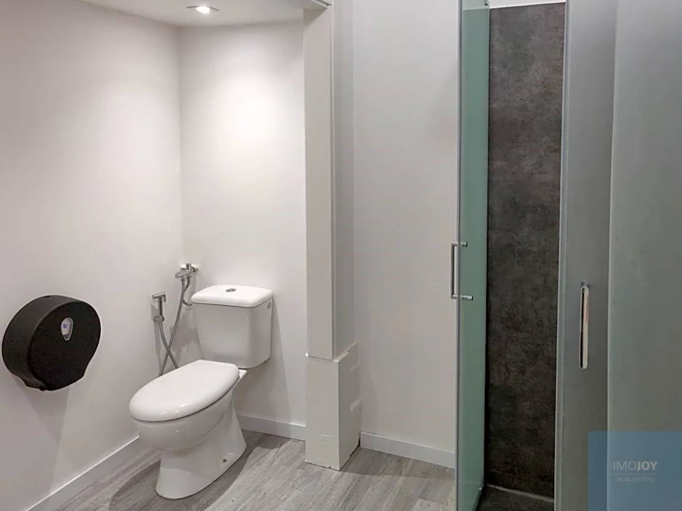 Moradia T15 para Venda em Campanhã Foto 28