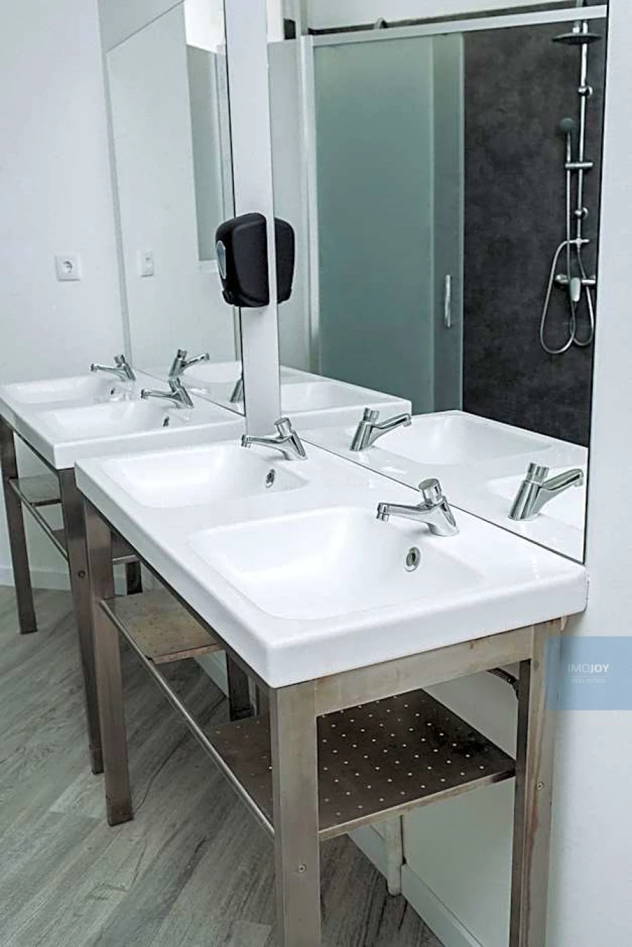 Moradia T15 para Venda em Campanhã Foto 29