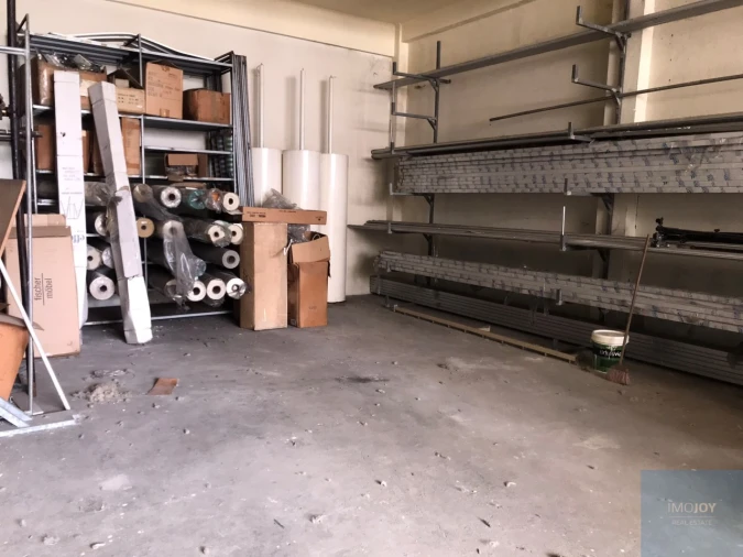 Armazém para Venda em Algés, Linda-A-Velha e Cruz Quebrada-Dafundo Foto 1